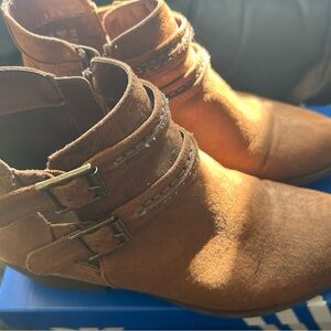 Carlos Santana Tan Suede Ankle Booties with Buckle Straps